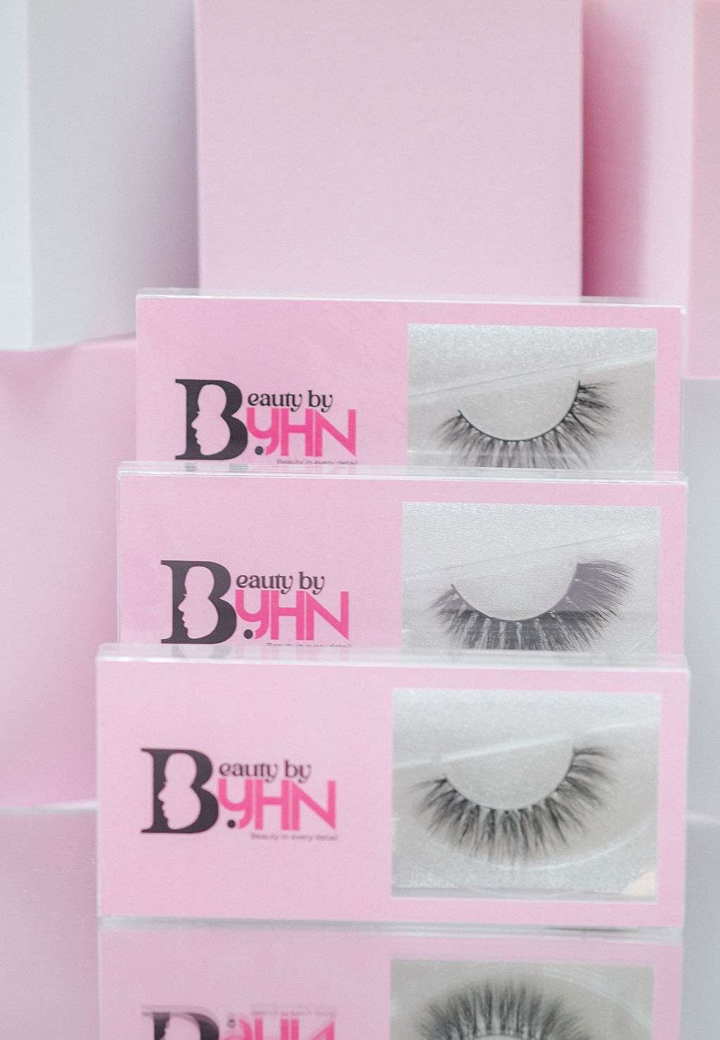 Eye lashes