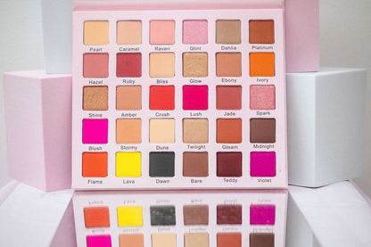 Eye shadow pallete